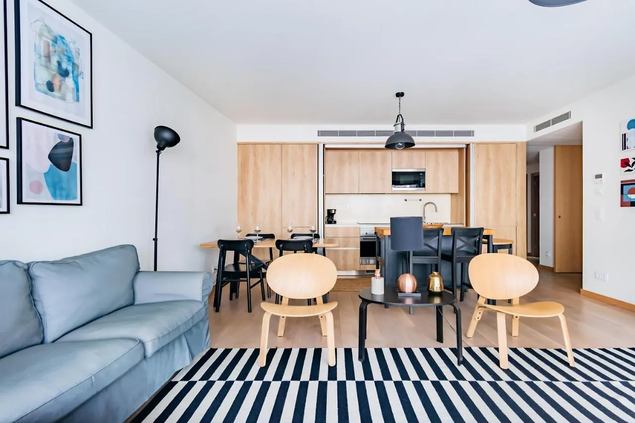 Gelman'S Getaway In Lisbon Apartment